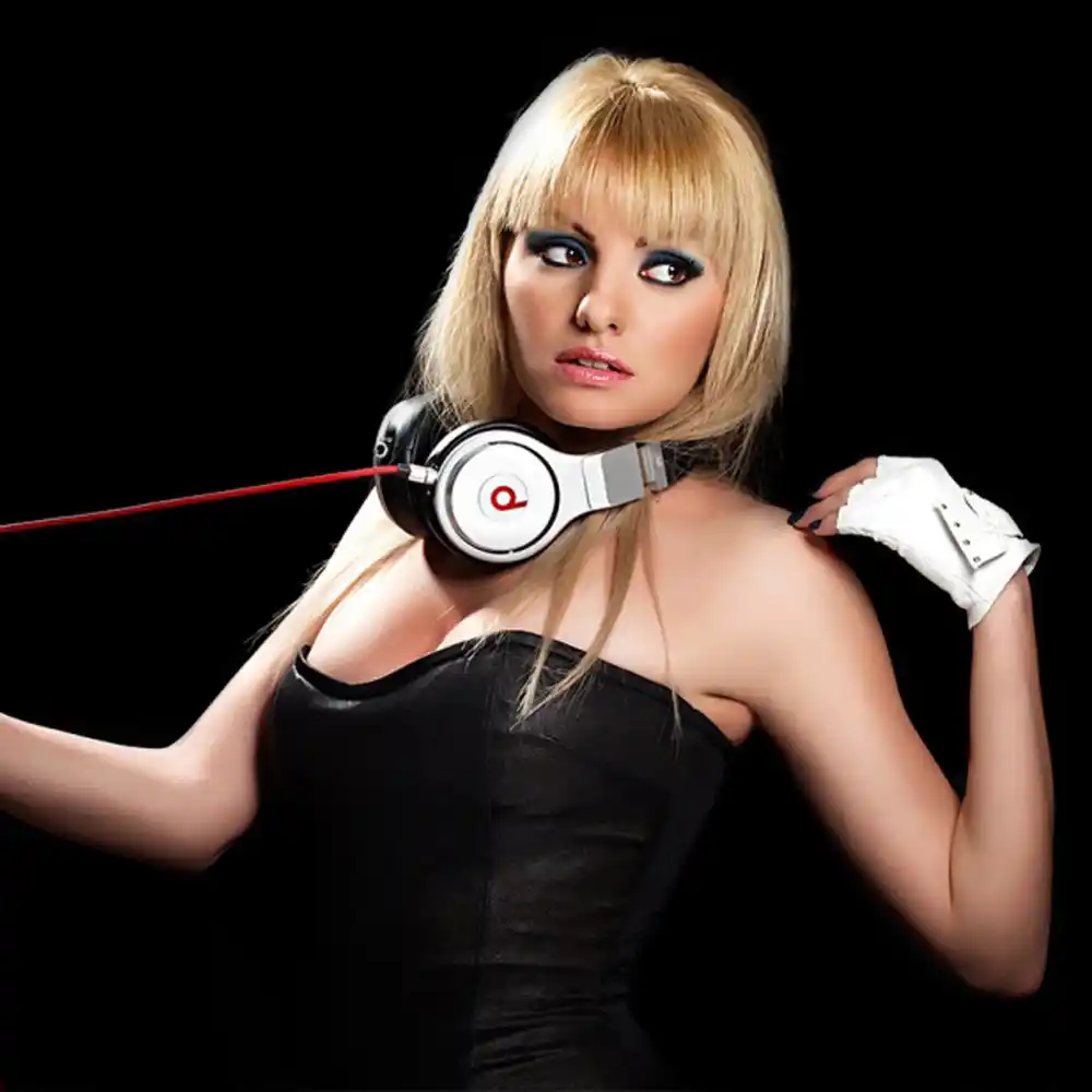 Alexandra Stan