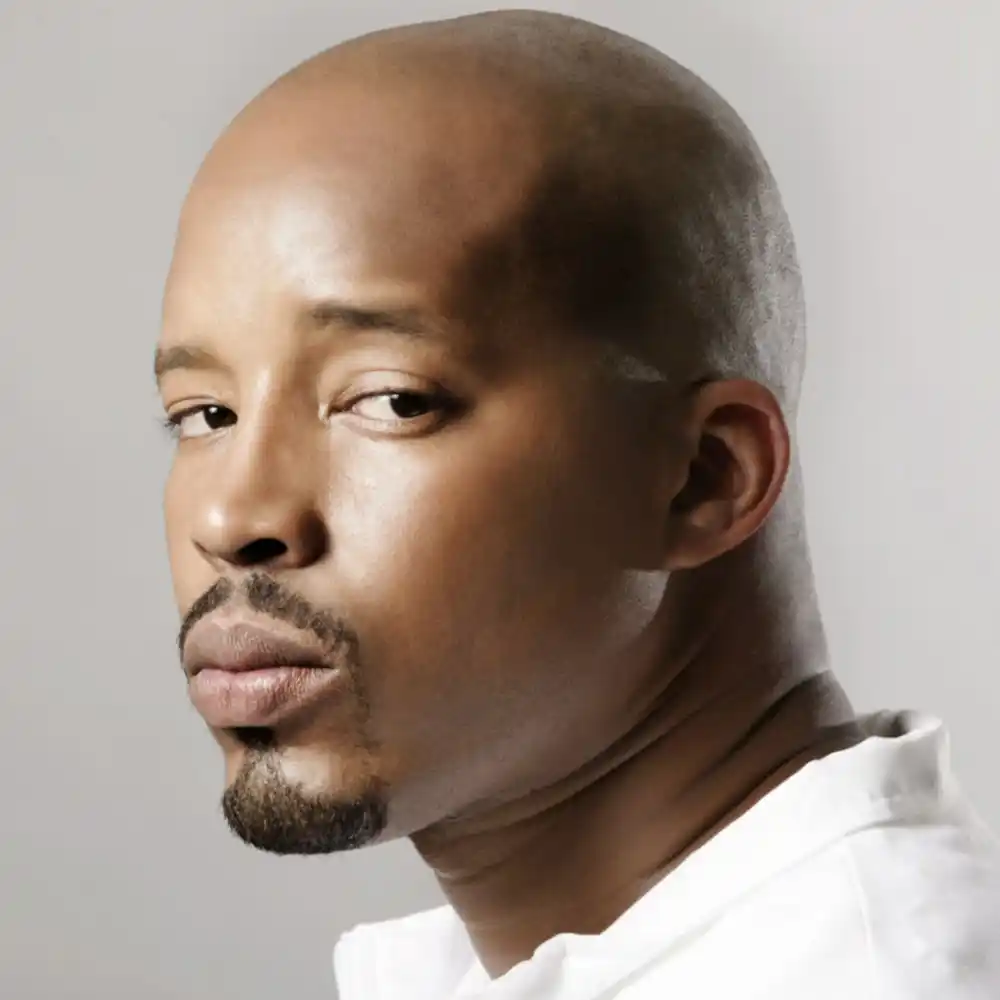 Warren G